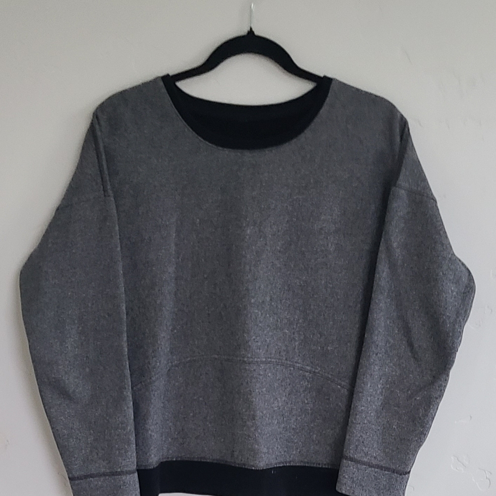 Lululemon crew neck